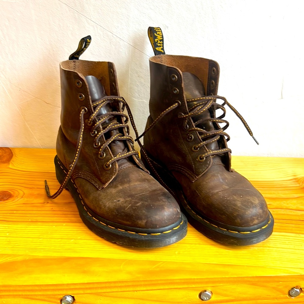 Dr. Martens leather 🤪🕺🏻
